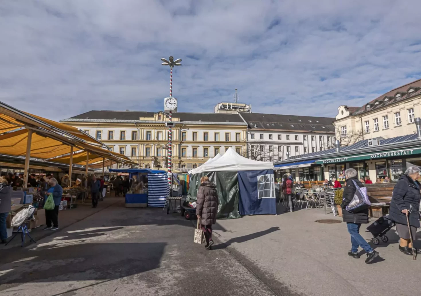Ein Bild auf 5min.at zeigt den Benediktinermarkt in Klagenfurt.