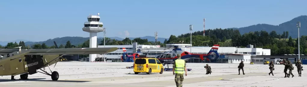 Ein Bild auf 5min.at zeigt die große Notfallübung am Flughafen Klagenfurt.